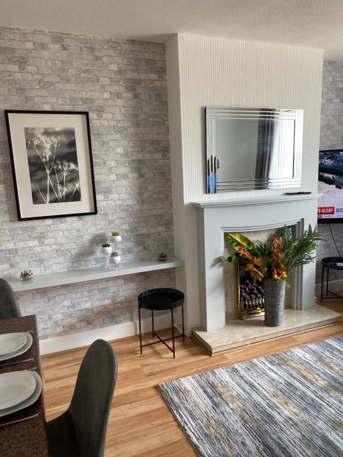 M&J Apartment Blackpool Exterior photo